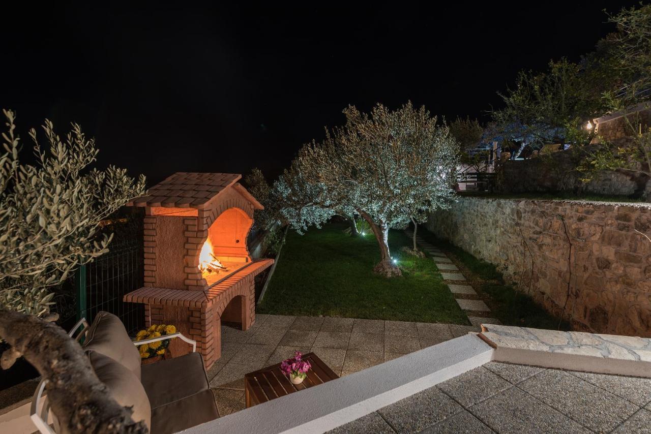 Villa Petra Apartment With Private Pool Makarska Exterior foto
