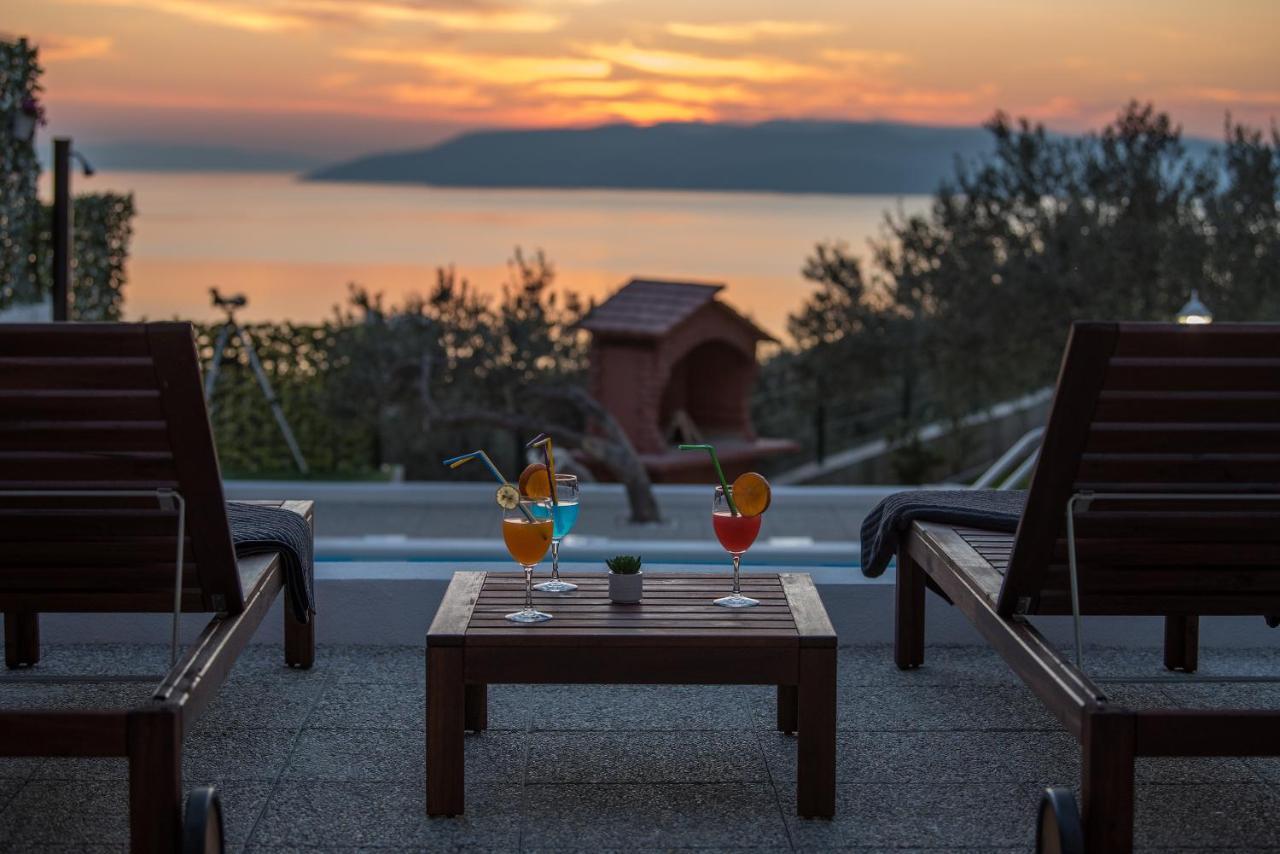 Villa Petra Apartment With Private Pool Makarska Exterior foto